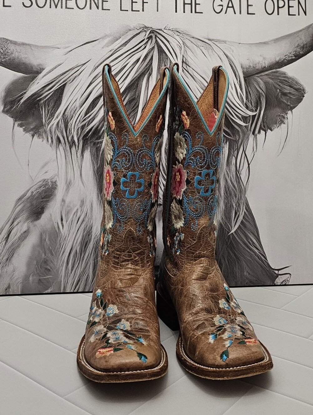 Macie Bean Rose Garden Floral Embroidered Western Boots Women’s 7M EUC